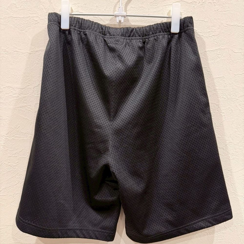 OFF-WHITE メッシュショーツ WHITEプリント ブラック メンズショートパンツ - 画像 (8)